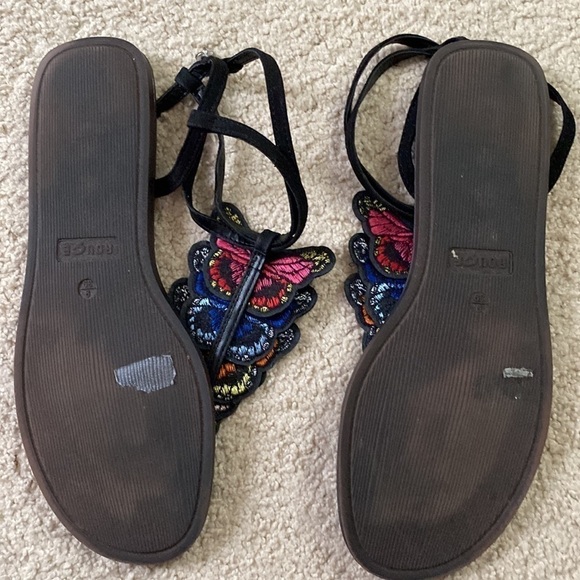 ROUGE Butterfly Sandals - Picture 3 of 3